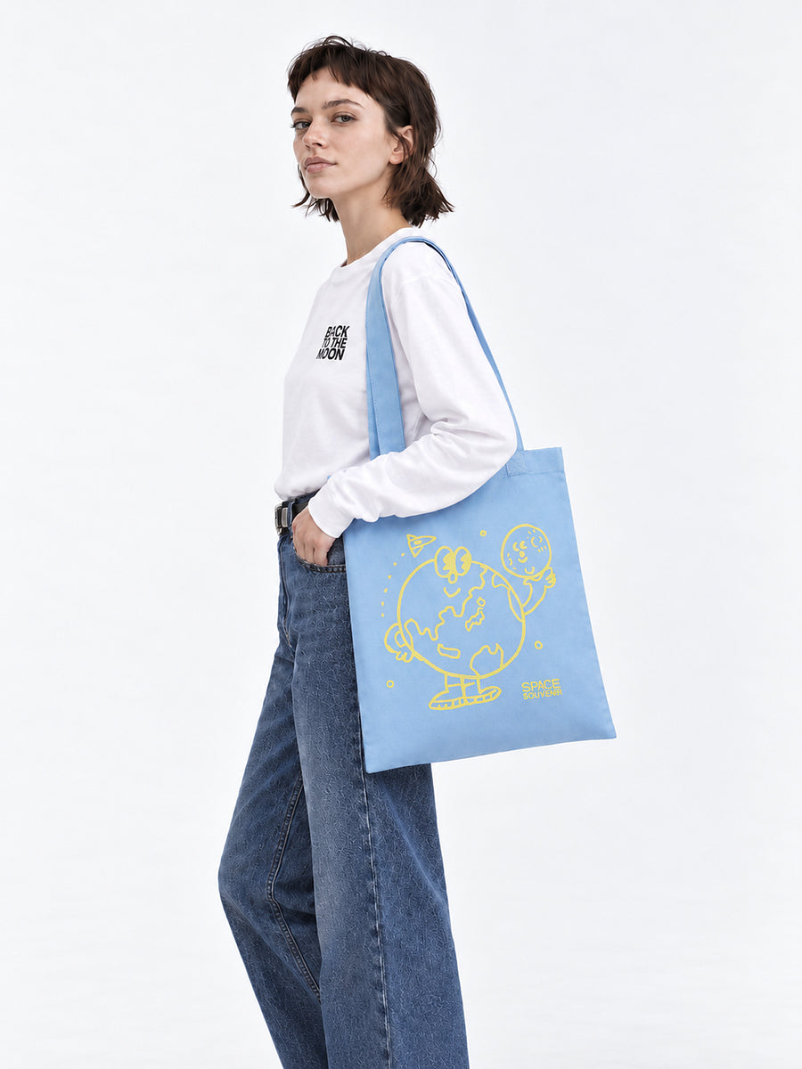 地球くん「友達は月」Tote - スカイブルー - SPACE SOUVENIR